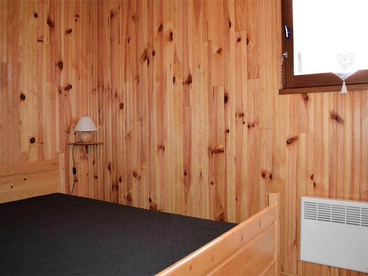 Bas De Chalet Cosy Avec Balcon Et 1 Chambre - Fr-1-593-26 Les Angles  Luaran gambar